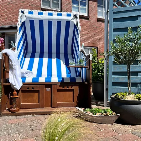 Maritime, Moderne Mit Gartensauna *